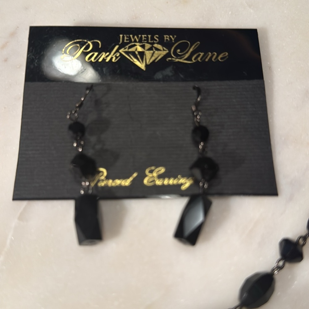 Genuine Austrian crystal beads, Necklace and Earring Set - Picture 2 of 4